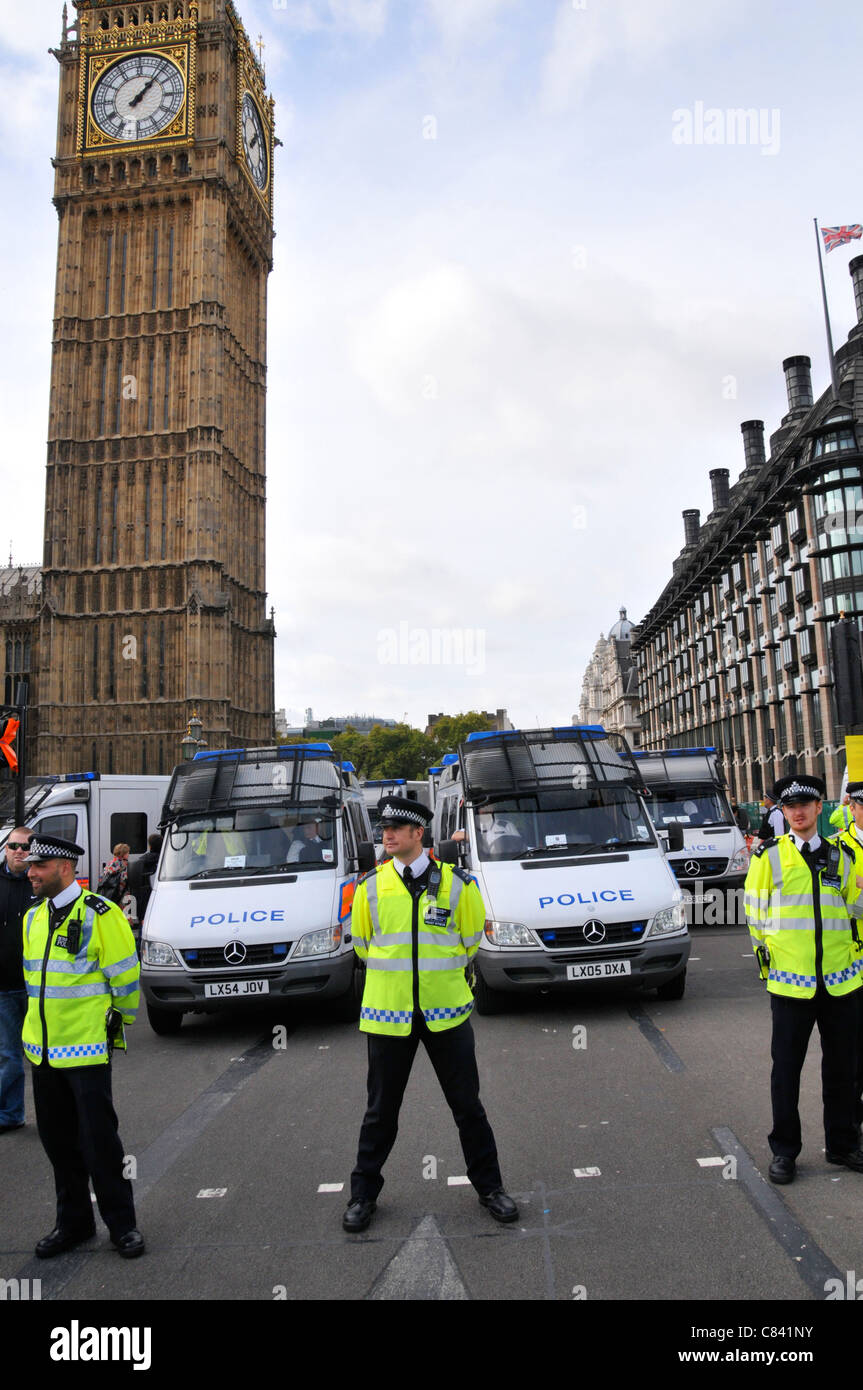 Bloquer le projet de loi NHS protester Westminster Bridge London 8 Octobre 2011 Banque D'Images