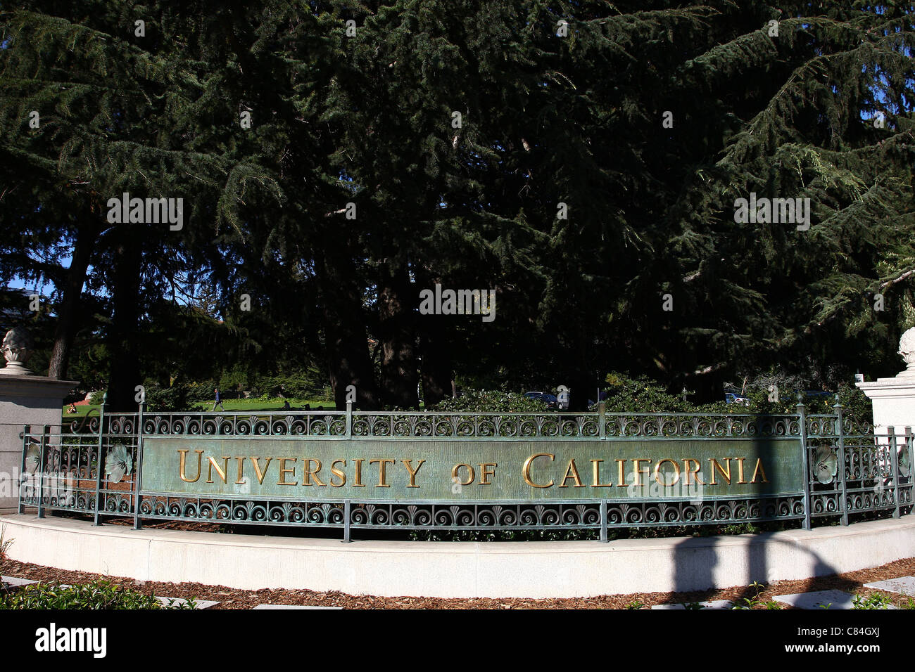 Signe de l'université Berkeley UNIVERSITY OF CALIFORNIA BERKELEY CALIFORNIA USA 27 Septembre 2011 Banque D'Images