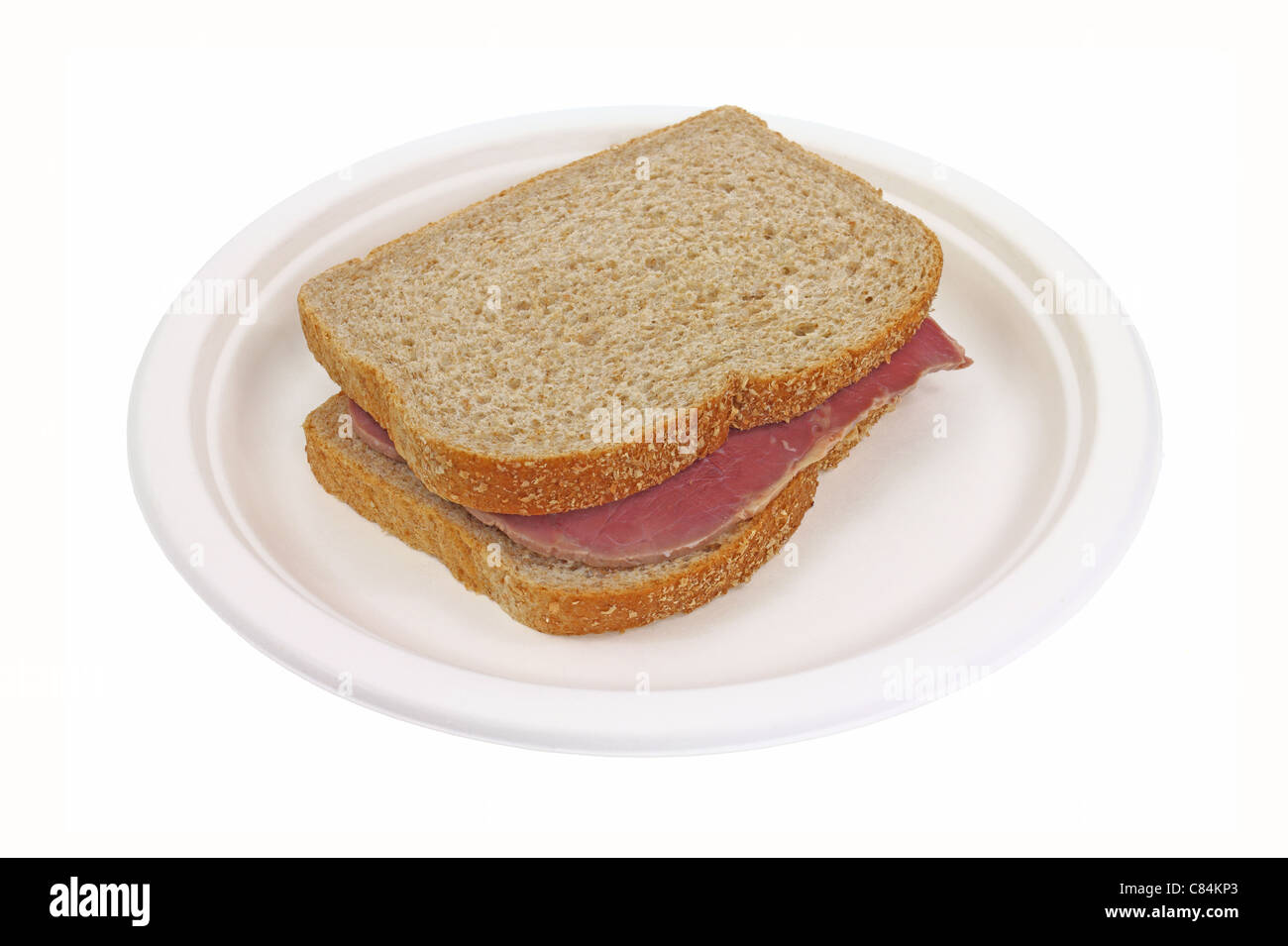 Le corned-beef sandwich sur assiette en carton Banque D'Images