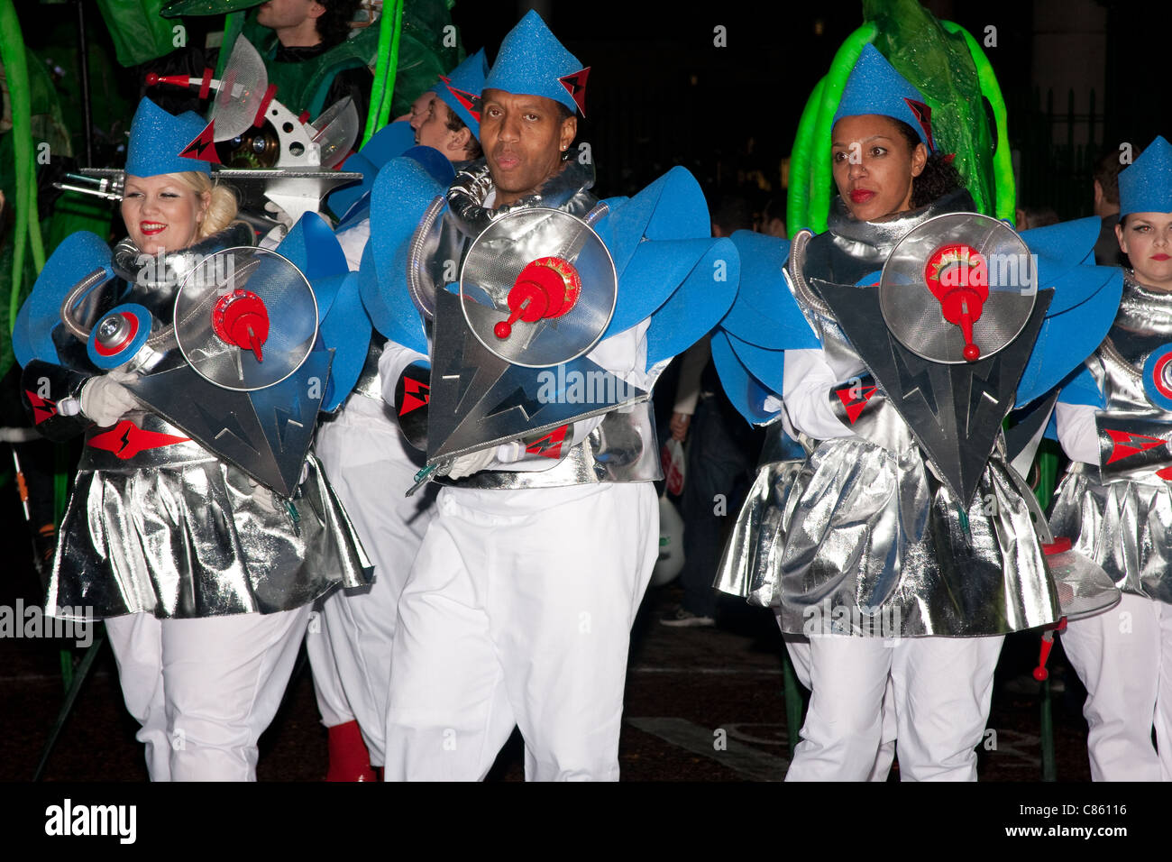 Équipage vaisseau ray gun arme costume drama Banque D'Images