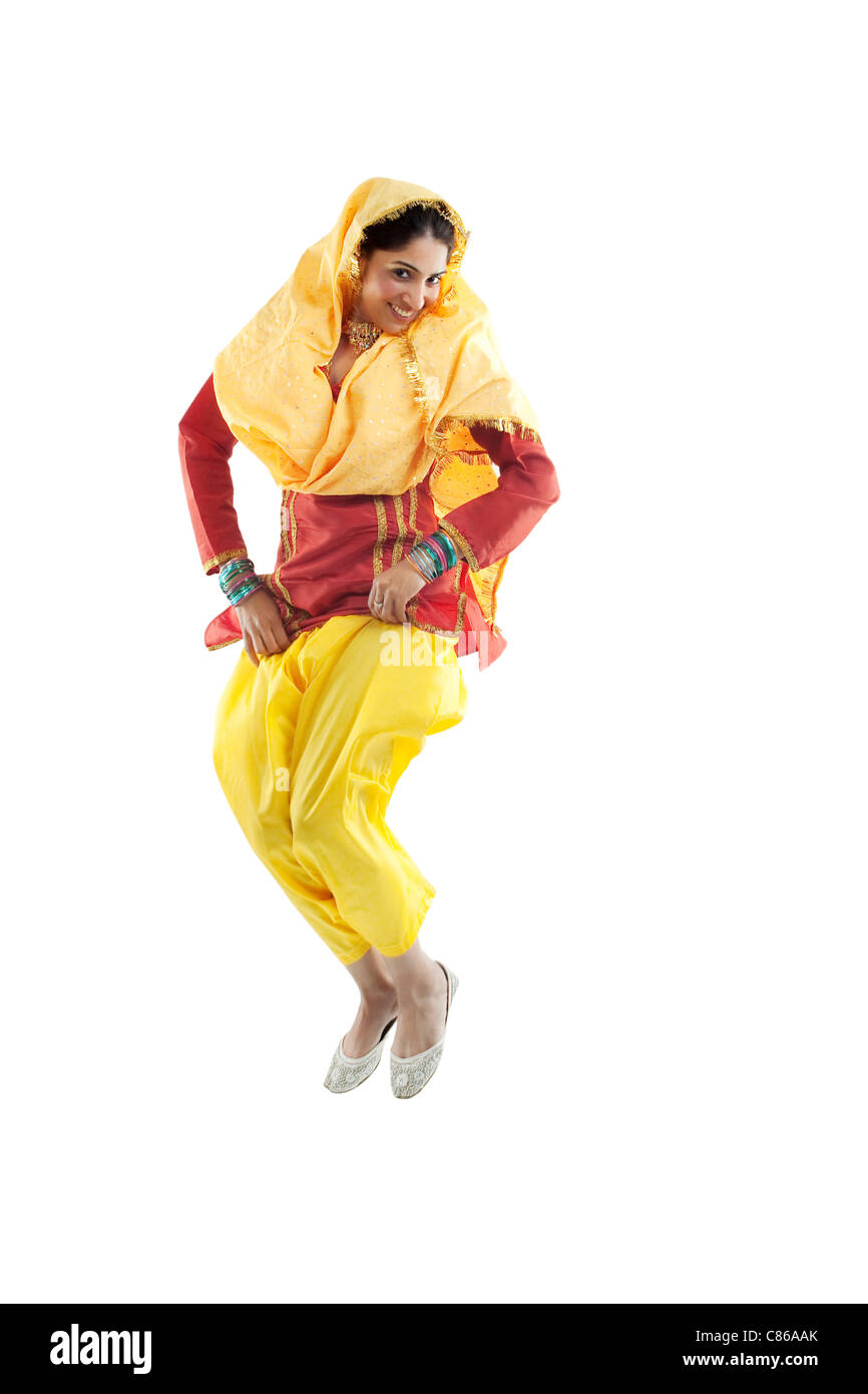 Saut femme sikh dans l'air Banque D'Images