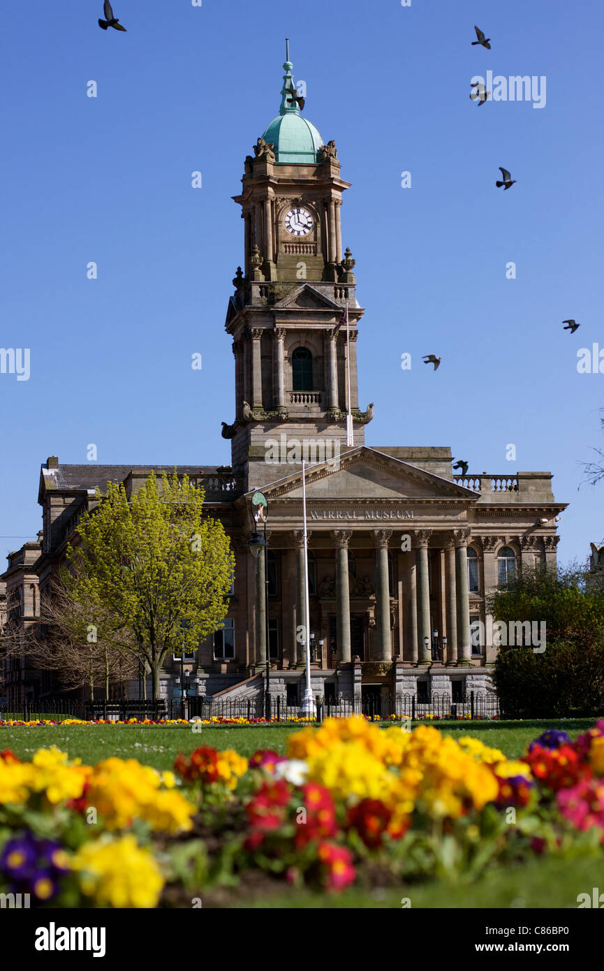 Mairie et musée de Birkenhead, Wirral, Merseyside Banque D'Images