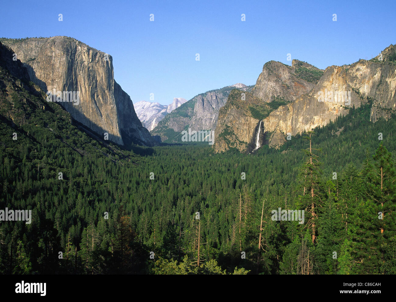 Vue de tunnel, Yosemite National Park Banque D'Images