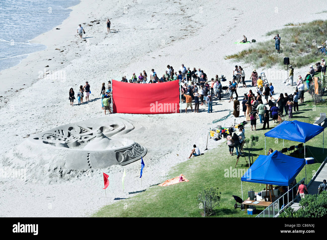 La belle plage de sable doré de Mount Maunganui et plages Omanu Bay of Plenty Île du Nord Nouvelle-Zélande NZ Banque D'Images