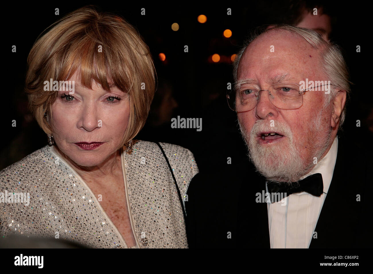 Shirley Maclaine et Sir Richard Attenborough assiste à la première UK de la fermeture de l'anneau de Belfast, Royaume Uni - 13 DÉCEMBRE 2007 Banque D'Images