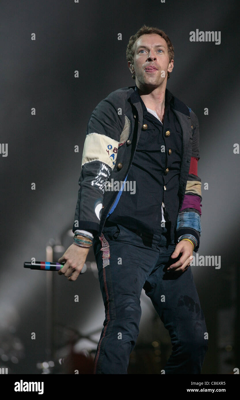 BELFAST, ROYAUME UNI - 19 DÉCEMBRE : Chris Martin de Coldplay lors d'Odyssey Arena le 19 décembre 2008 à Belfast, en Irlande du Nord. Banque D'Images