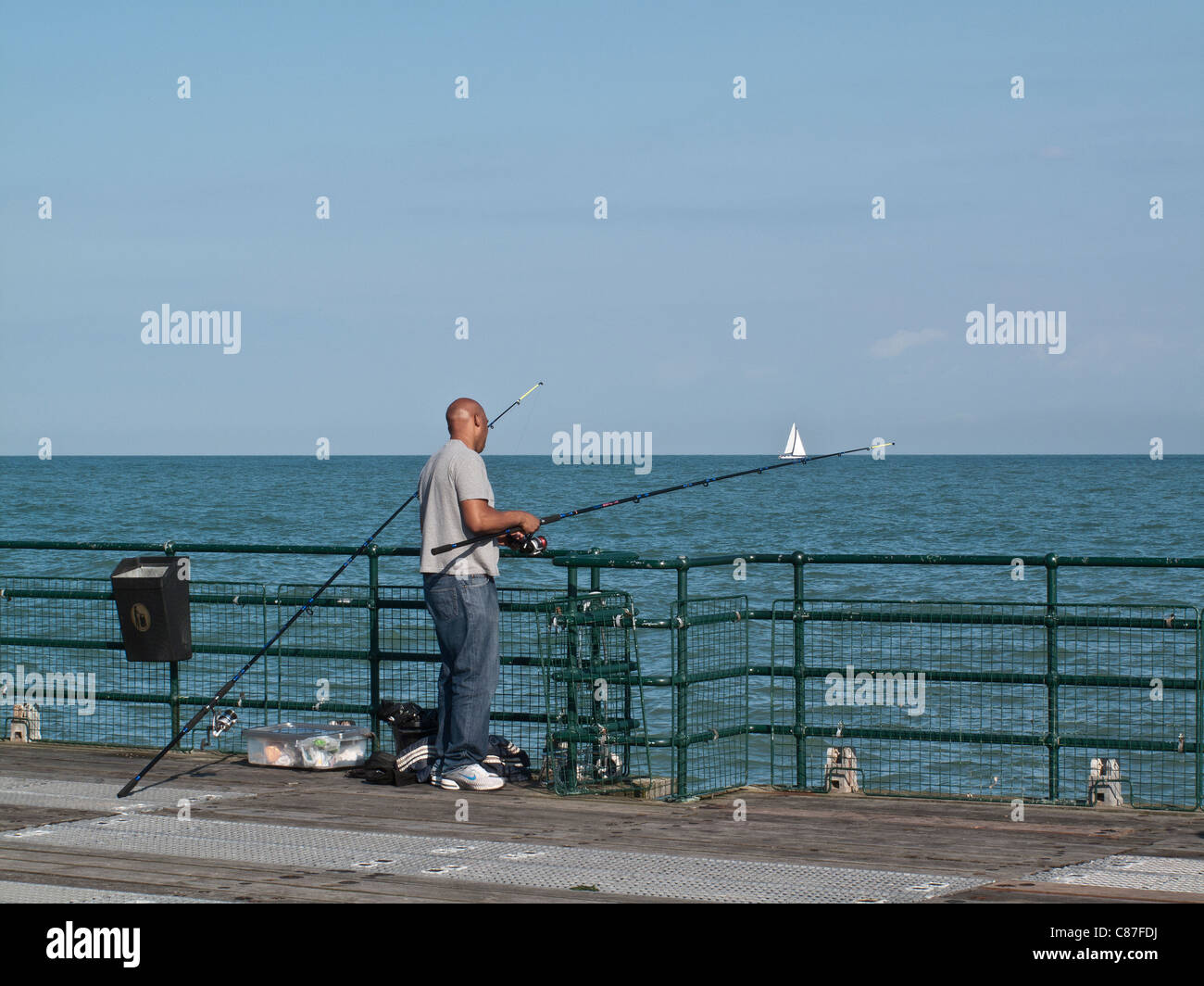 Journée d'été en UK ville côtière de traiter dans le Kent Banque D'Images