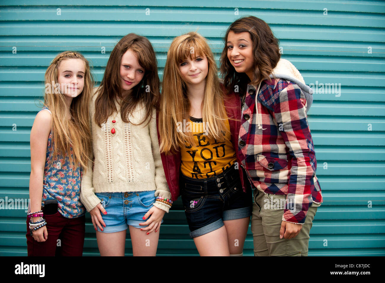 Groupe fille 14ans Banque de photographies et d’images à haute