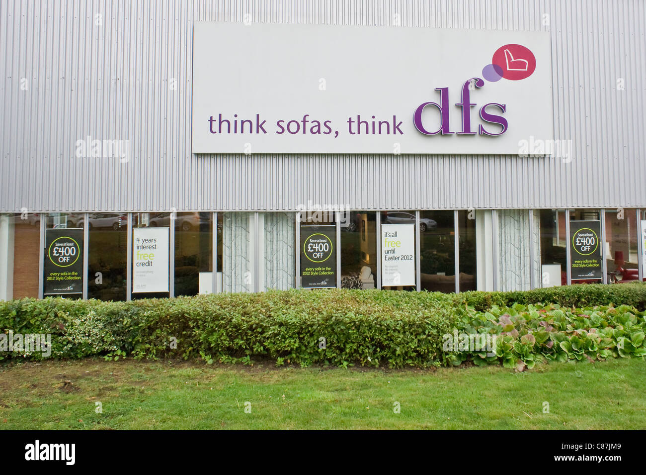 DFS store au Royaume-Uni des affiches montrant des options de financement de la publicité Banque D'Images