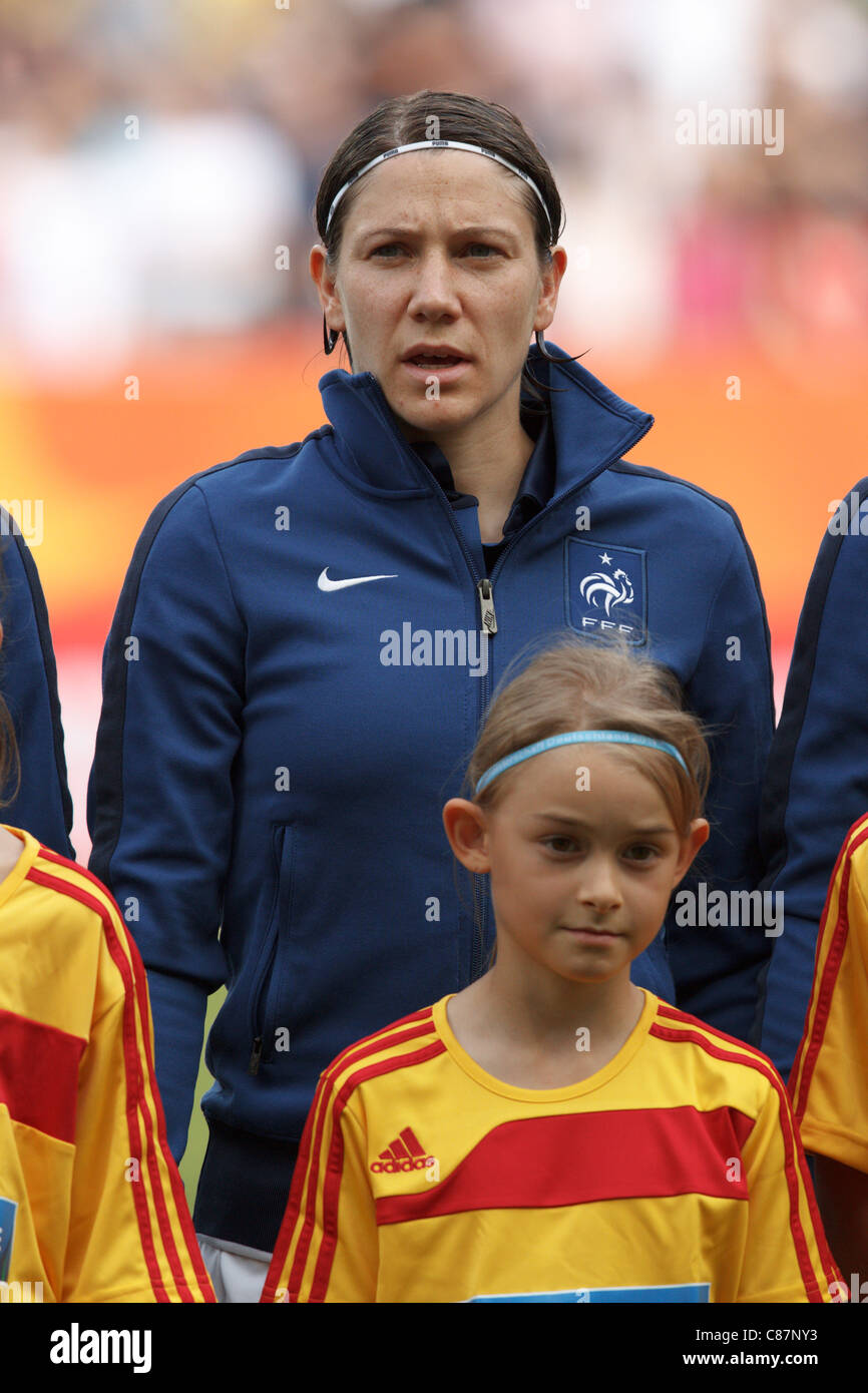 La France se distingue de Bussaglia Elise au cours de présentations des équipes avant la Coupe du Monde féminine de la fifa la troisième place match contre la Suède. Banque D'Images