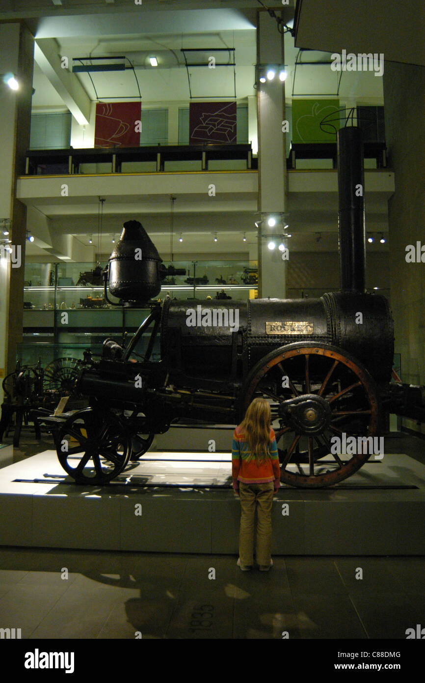 Stephenson's Rocket, une locomotive à vapeur au début de 1829, vu au Musée des sciences à Londres, Angleterre, Royaume-Uni. Banque D'Images