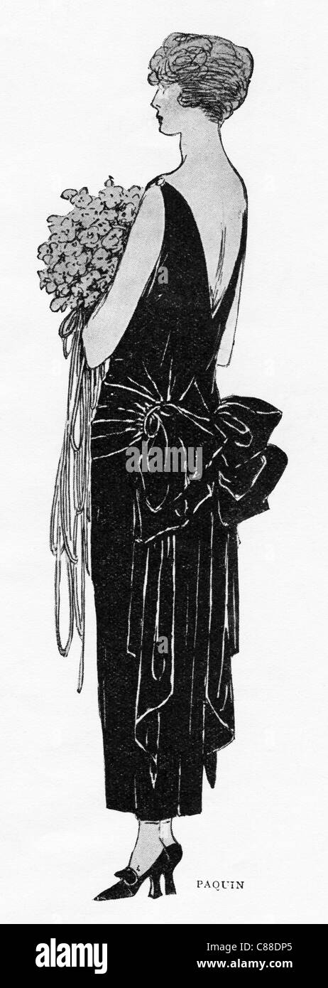 L'illustration de mode vers 1922. Robe drapée dans Black Velvet par créateur Paquin Banque D'Images