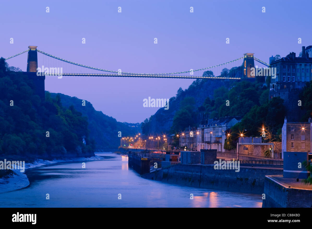 Pont suspendu de Clifton Clifton Bristol Avon Angleterre au crépuscule Banque D'Images