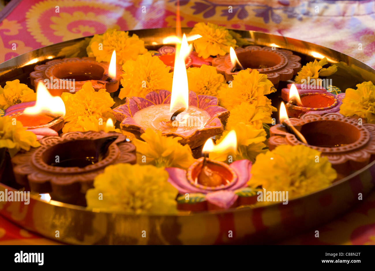 Les bougies allumées pour Diwali vacances Indiennes de Diwali, Inde Banque D'Images