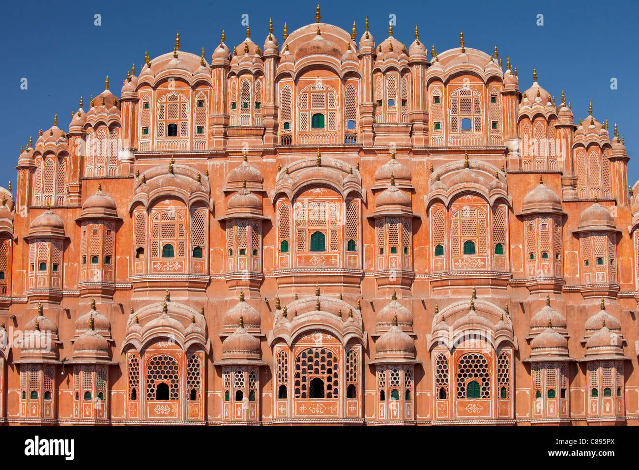Hawamahal Palais du Vent dans la ville rose de Jaipur, Rajasthan, Inde du Nord Banque D'Images