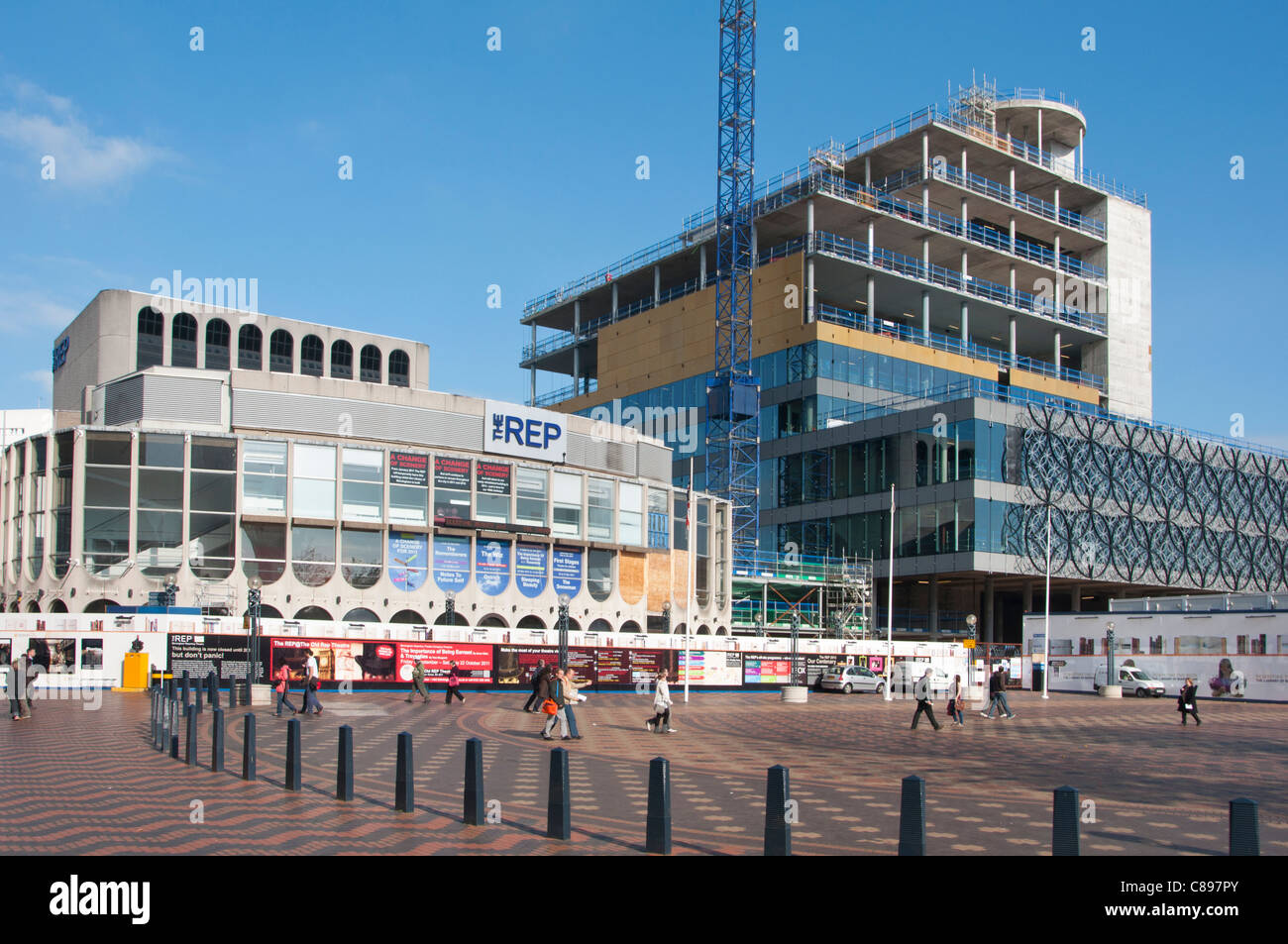 'La bibliothèque de Birmingham' site de construction à côté de la Rep theatre dans le centre-ville. West Midlands, Royaume-Uni. Banque D'Images