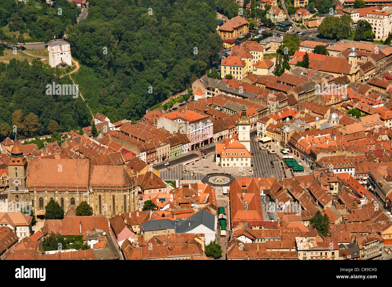 Vue aérienne du centre-ville de Brasov Roumanie Banque D'Images