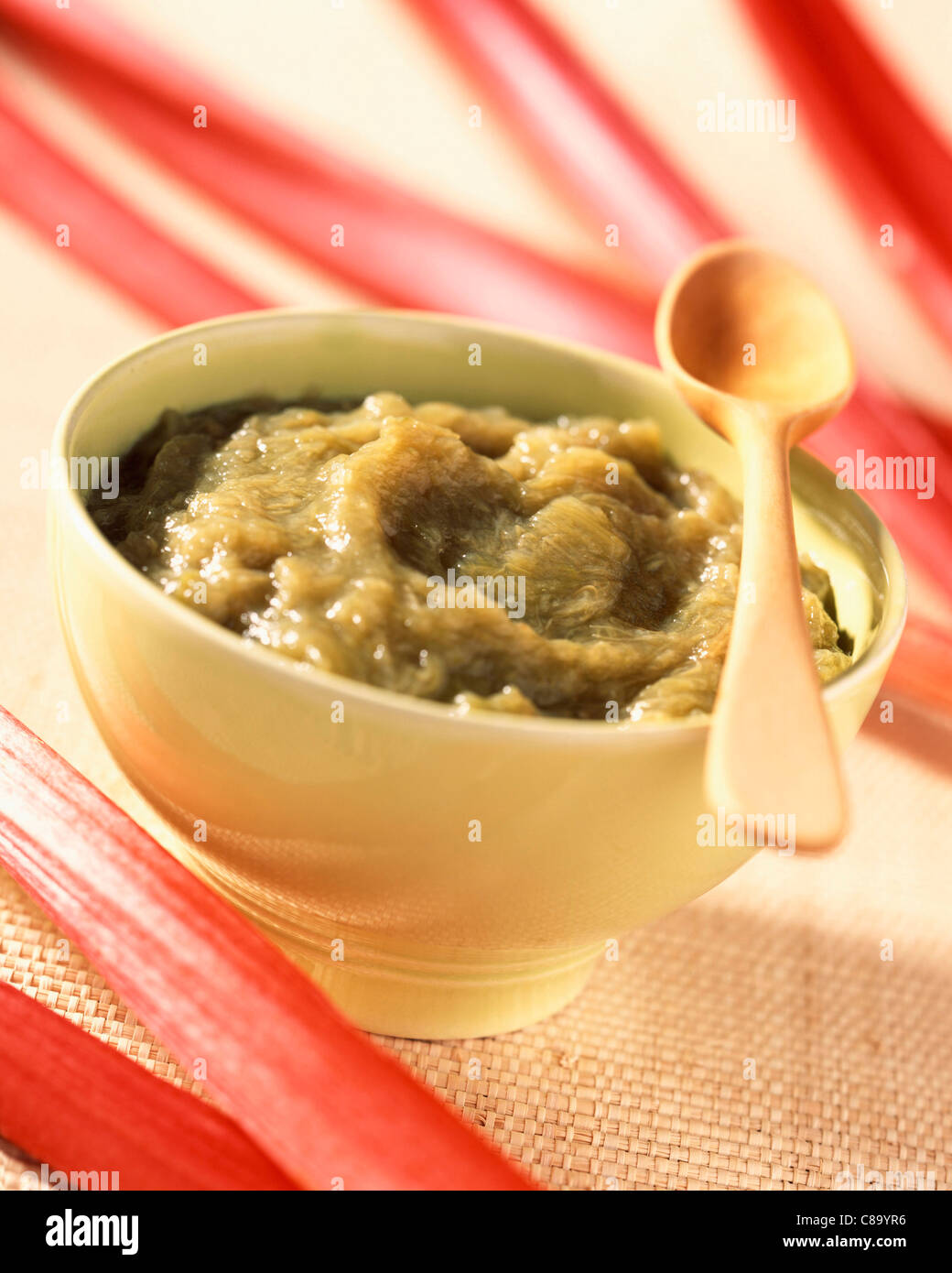 Compote de rhubarbe Banque de photographies et d’images à haute