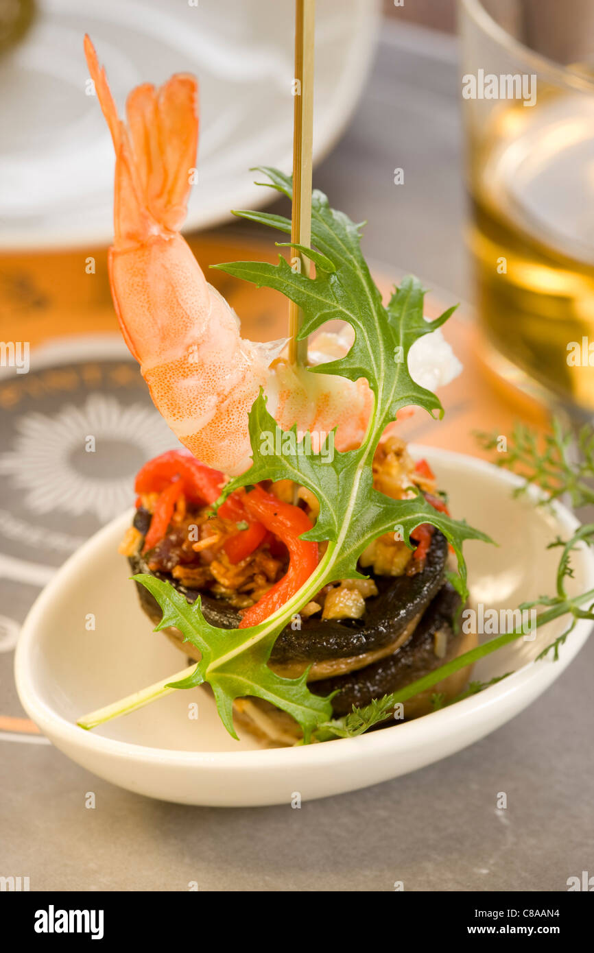 La baie de Dublin et de crevettes brochettes de champignons Banque D'Images