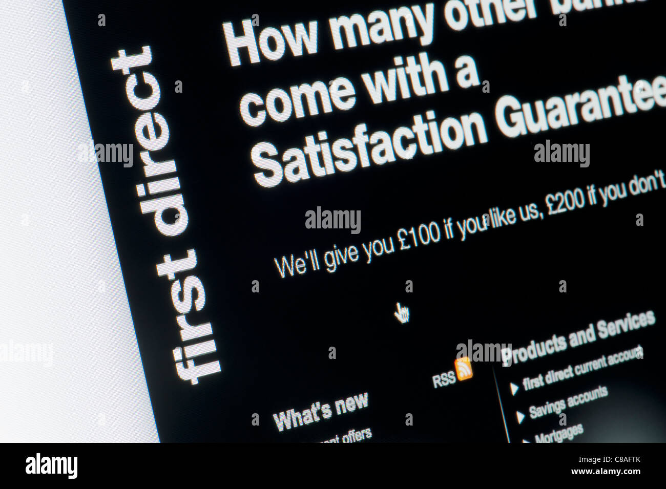 Close up du premier logo Direct comme vu sur son site web. (Usage éditorial uniquement : -Print, télévision, e-book et le comité éditorial du site). Banque D'Images