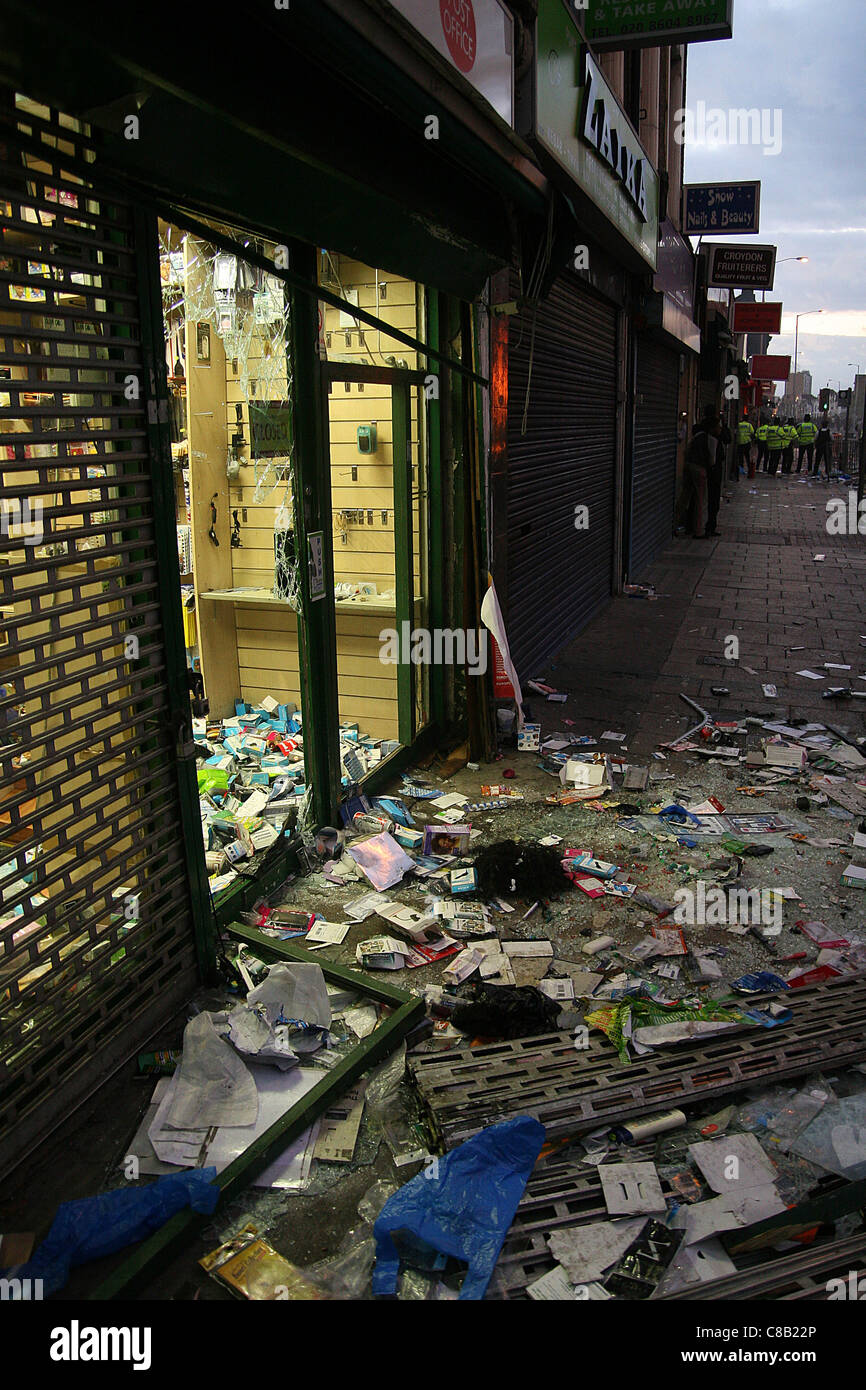 Émeutes de Londres à Croydon South London UK Banque D'Images
