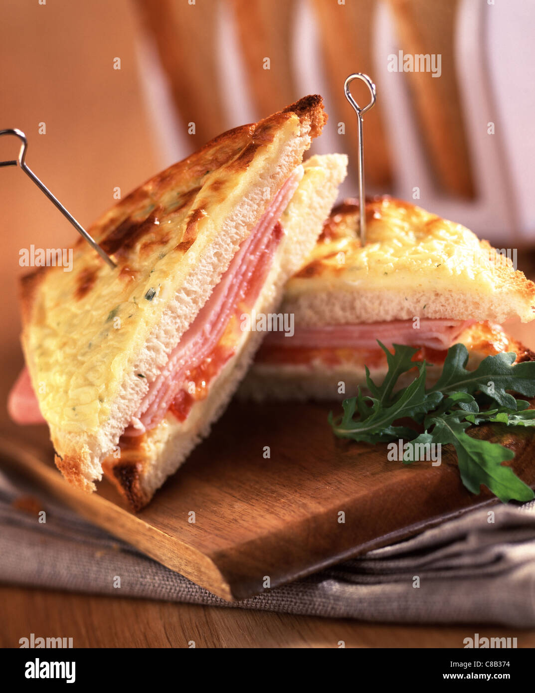 Croque-monsieur Provençal sandwich grillé Photo Stock - Alamy