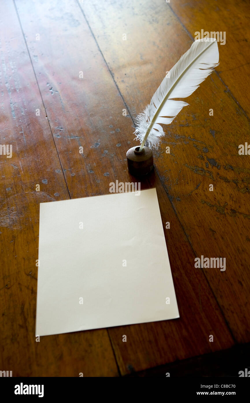 plume et papier Banque D'Images