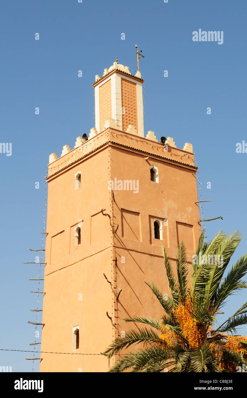 Minaret de la Grande Mosquée, Tiznit, Région de Souss-Massa-Draa, Maroc Banque D'Images