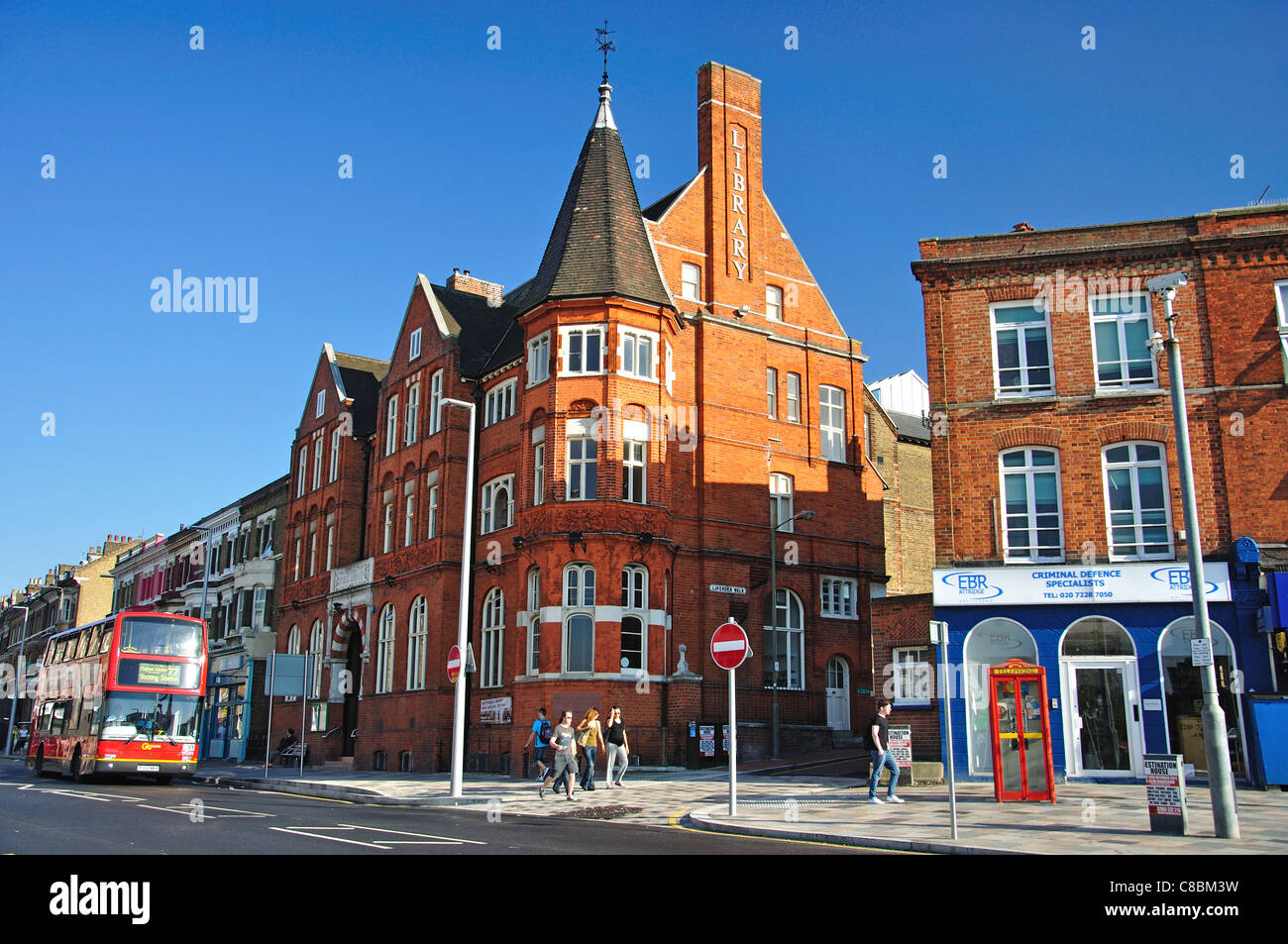 Bibliothèque publique, Lavender Hill, Clapham Junction, Battersea, London Borough of Wandsworth, Londres, Angleterre, Royaume-Uni Banque D'Images