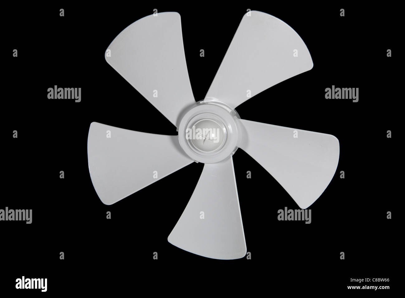 Ventilateur à rotor isolé sur un fond noir Banque D'Images