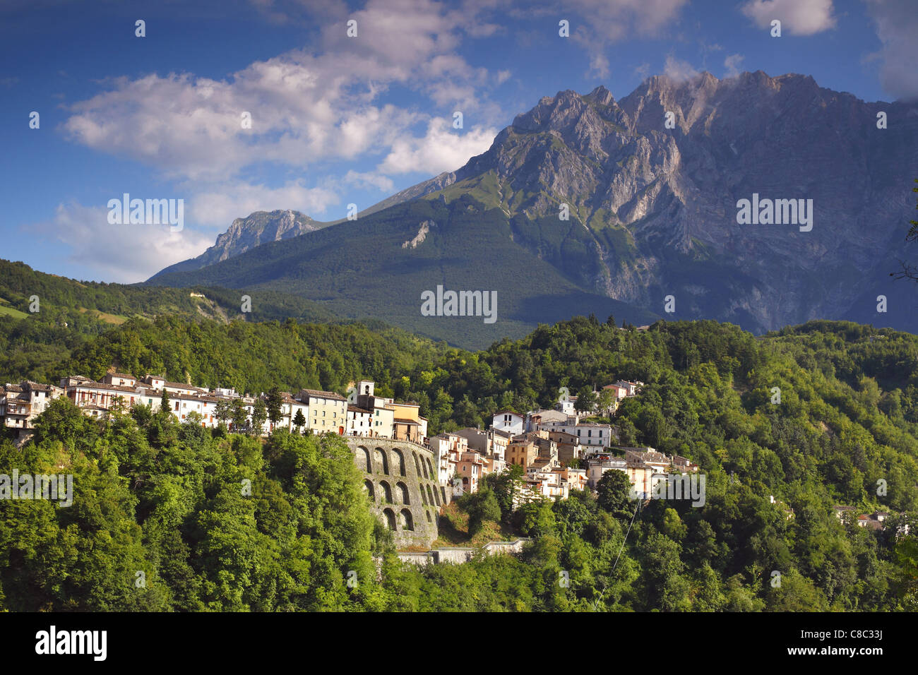 La ville de Castelli dans les Abruzzes. L'Italie. Banque D'Images