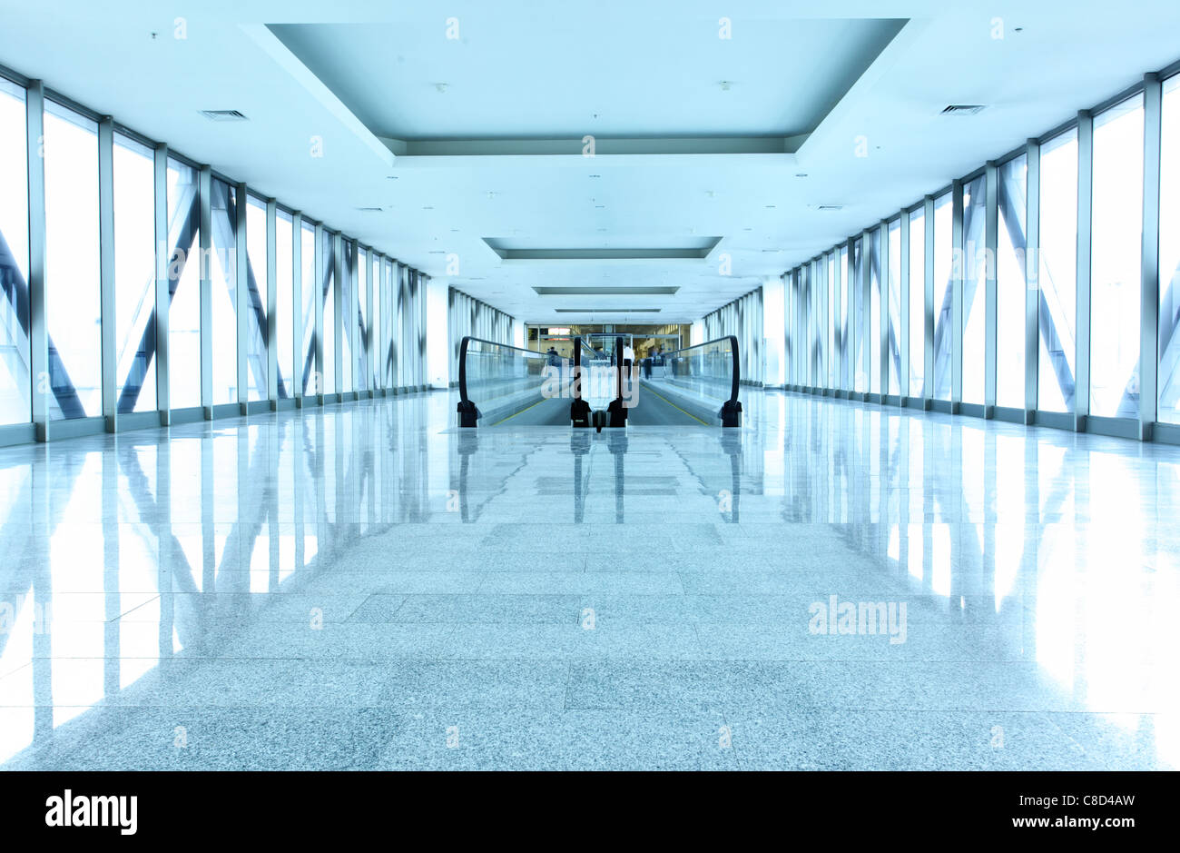 Couloir En Perspective Banque De Photographies Et D images Haute couloir-en-perspective-banque-de-photographies-et-d-images-haute