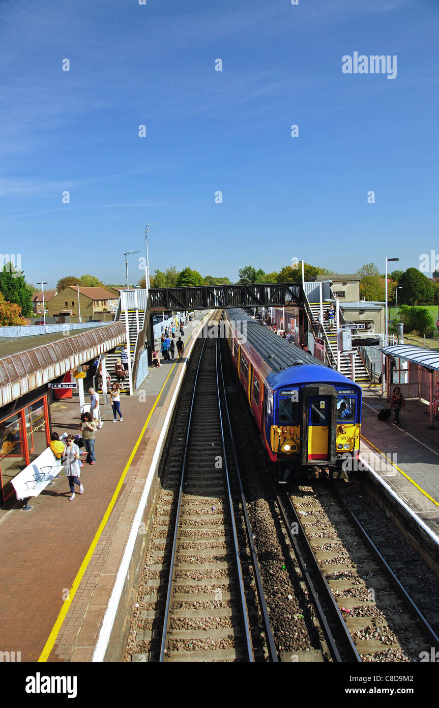 Egham Gare, Station Road, Egham, Surrey, Angleterre, Royaume-Uni Banque D'Images