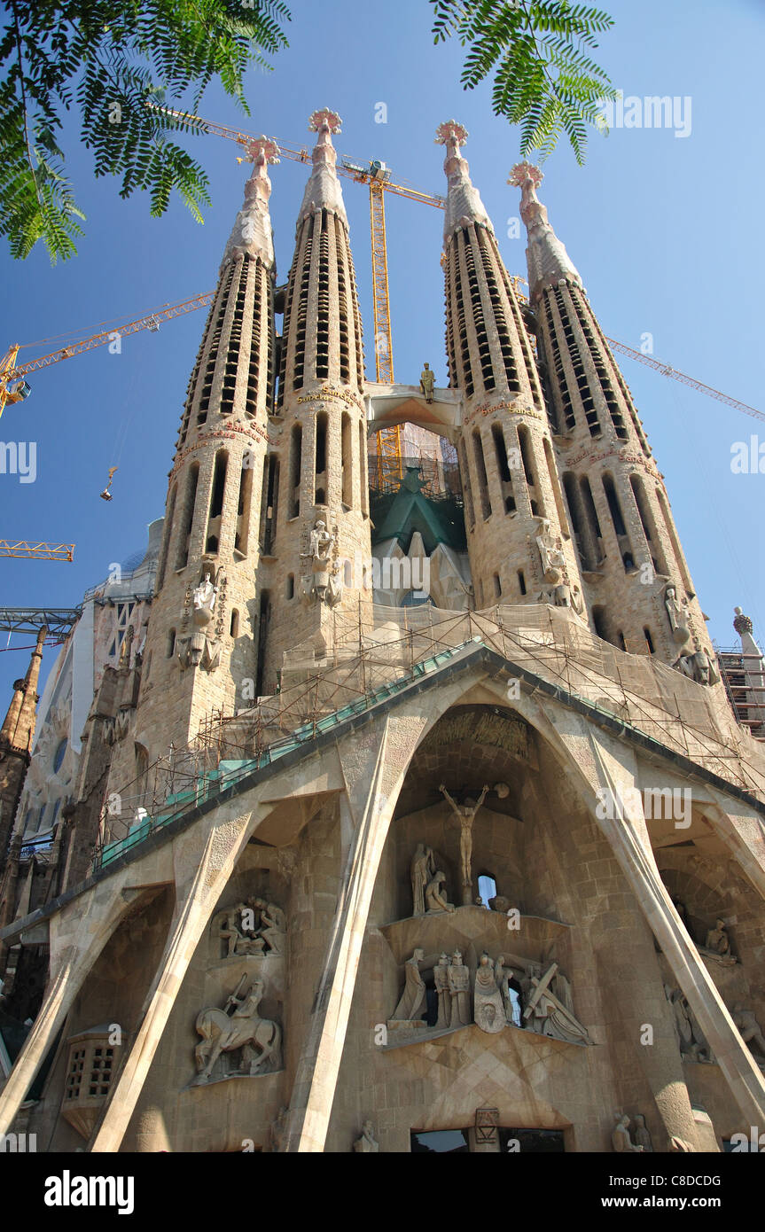 Façade de la passion, la basilique Sagrada Família, Barcelone, Province de Barcelone, Catalogne, Espagne Banque D'Images
