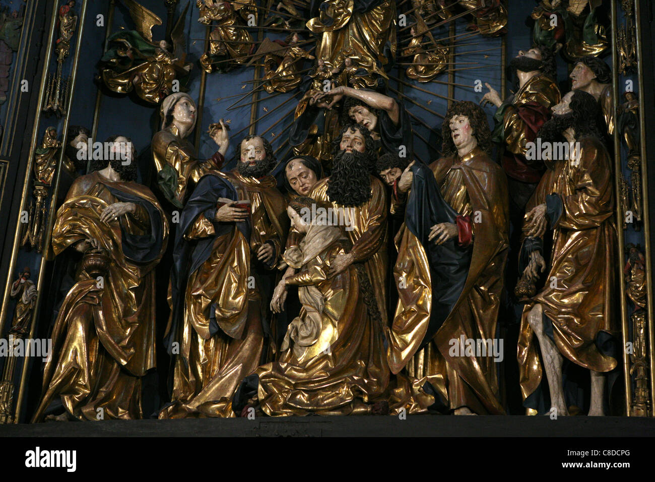 Détail de retable en bois sculpté par le Veit Stoss dans la Basilique Sainte-Marie (Kosciol Mariacki) à Cracovie, Pologne. Banque D'Images
