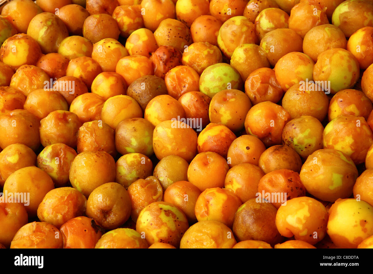 Prunes marinées Banque D'Images