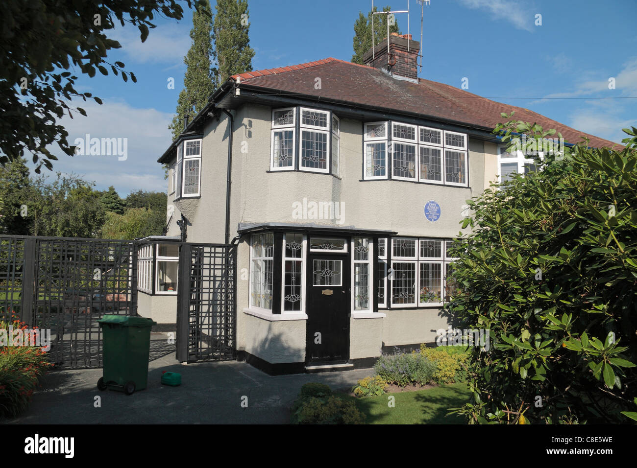 Mendips, 251 Menlove Avenue, la maison d'enfance de John Lennon, qui fait partie du célèbre groupe de Liverpool, les Beatles. Liverpool, Royaume-Uni. Banque D'Images