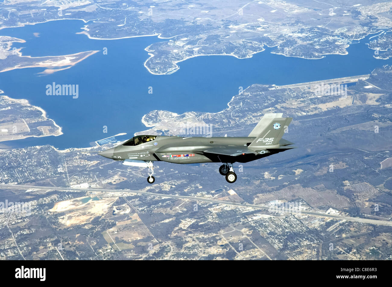 Le F-35 Lightning II Joint Strike Fighter fait son premier vol le 15 décembre plus de Fort Worth, Texas. Banque D'Images