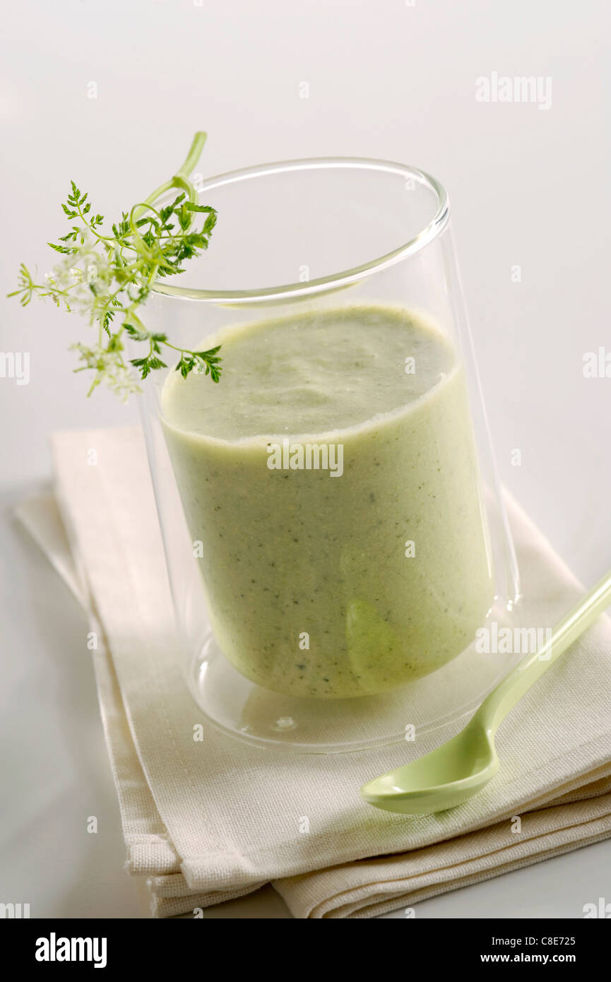 Crème froide de herb soup Banque D'Images