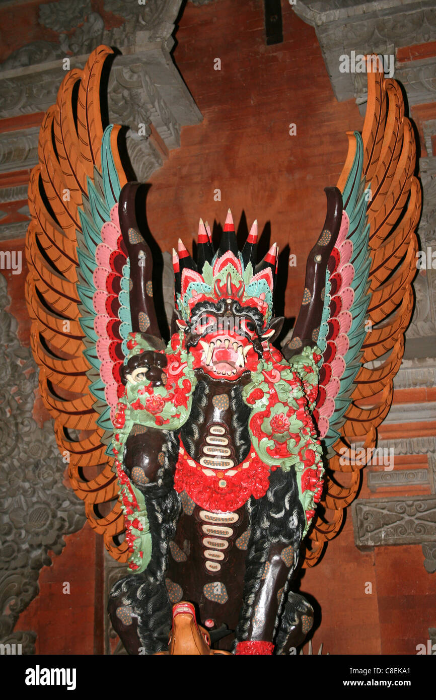 Garuda énorme sculpture à Bali Banque D'Images