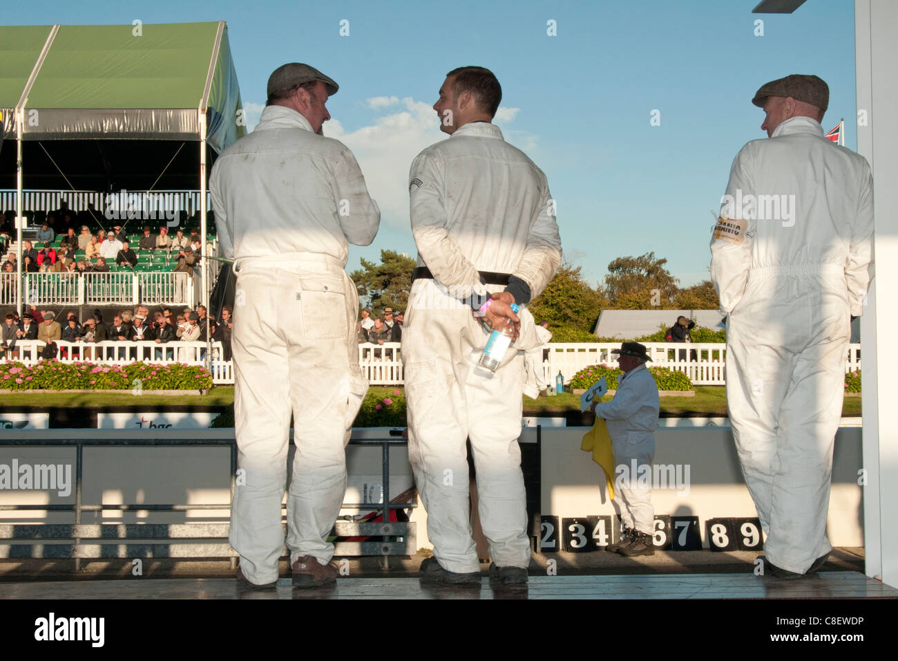 Sur la paroi de puits mécanique au Goodwood Revival réunion de courses Banque D'Images