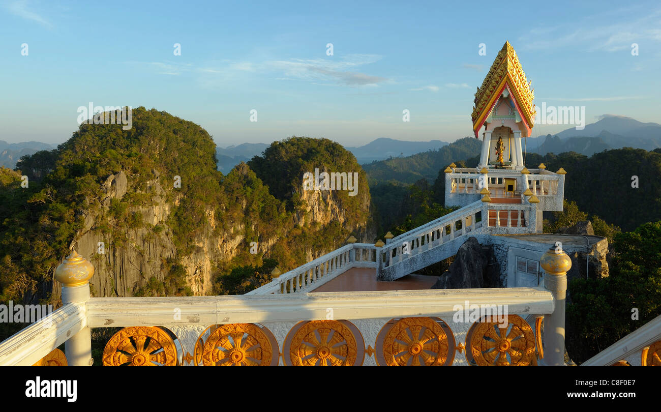 Culte, hill, Wat Tham Sua, Krabi, Thaïlande, Asie, temple, la religion Banque D'Images