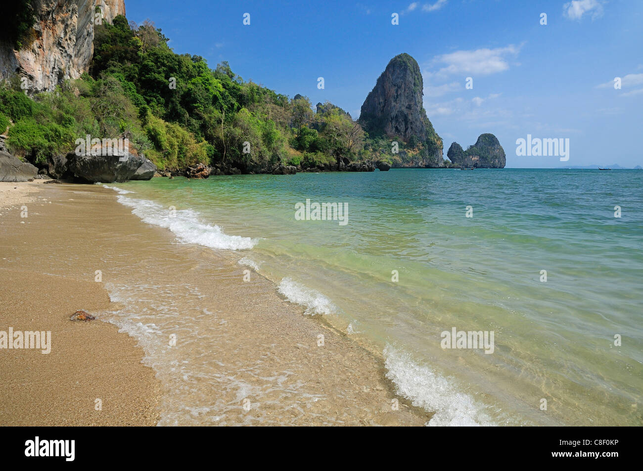 Tonsai, plage, près de Krabi, mer d'Andaman, en Thaïlande, l'Asie, la mer Banque D'Images