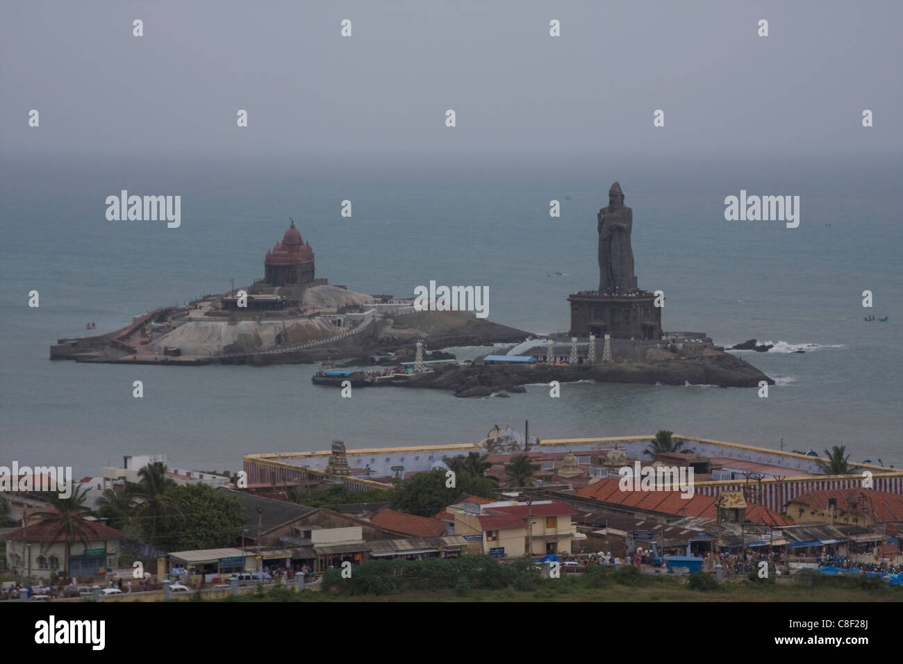 Thiruvalluvar statue et Vivekananda Memorial Rock, Kanyakumari, Tamil Nadu, Inde Banque D'Images
