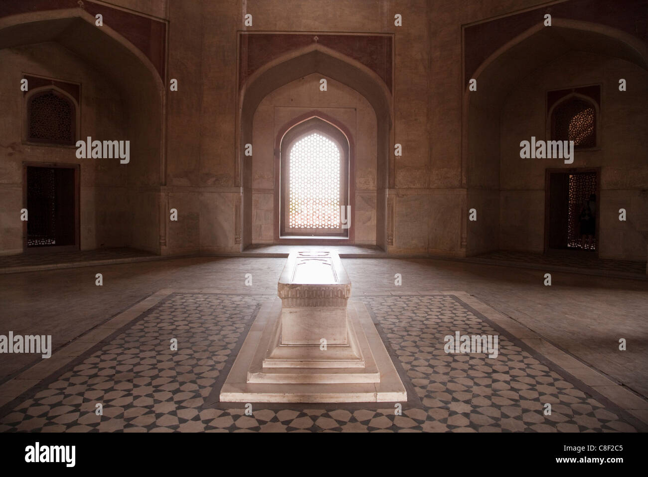 Chambre principale tombe, Tombe de Humayun, construit en 1570, l'UNESCO World Heritage Site, New Delhi, Inde Banque D'Images
