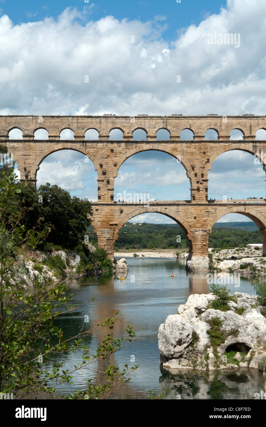 La France, Gard, Languedoc-Roussillion, Pont du Gard, aqueduc romain,, pont, Pont du Gard, le canoë, l'architecture, de ponts, de lieu de Banque D'Images