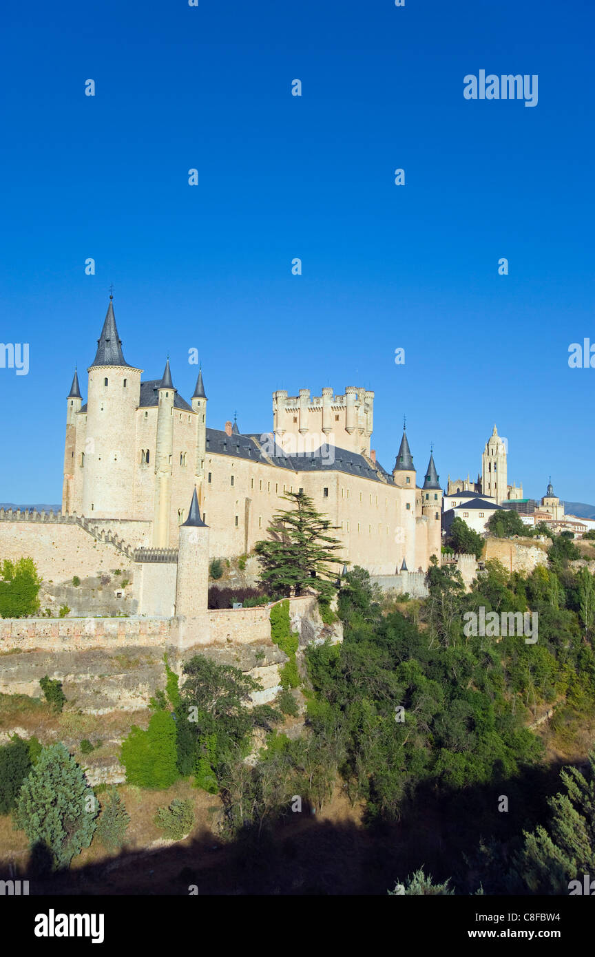Le château de style gothique et Segovia Segovia Cathedral construit en 1577, l'UNESCO World Heritage Site, Segovia, Madrid, Espagne Banque D'Images