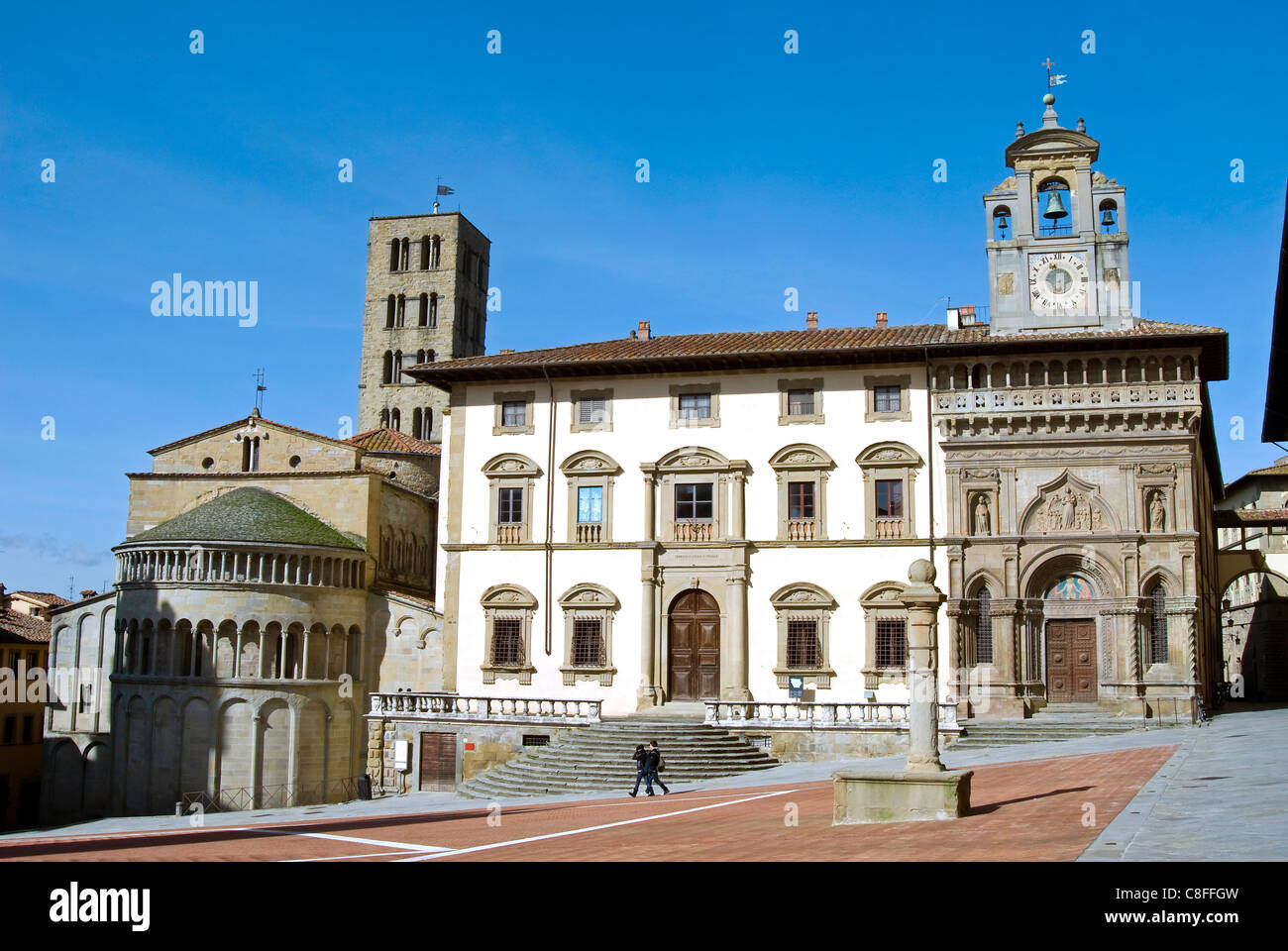 Bâtiment de Fraternita dei Laici et église de Santa Maria della Pieve, Piazza Vasari (Piazza Grande, Arezzo, Toscane, Italie Banque D'Images