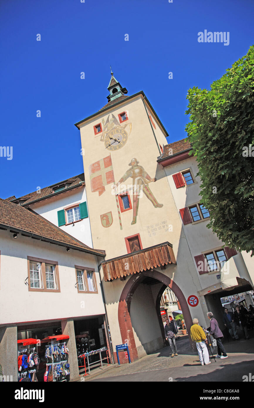 Les voyages, de la géographie, de l'architecture, la culture, l'histoire, l'Europe, suisse, Bâle-Campagne, Liestal, Ville, Tour, porte, façade, Jour, Peop Banque D'Images