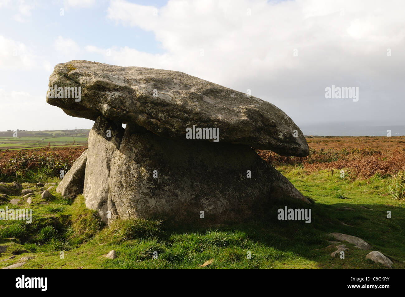 Chun Quoit tombe mégalithique Penwith Chun Downs Cornwall England UK GO Banque D'Images